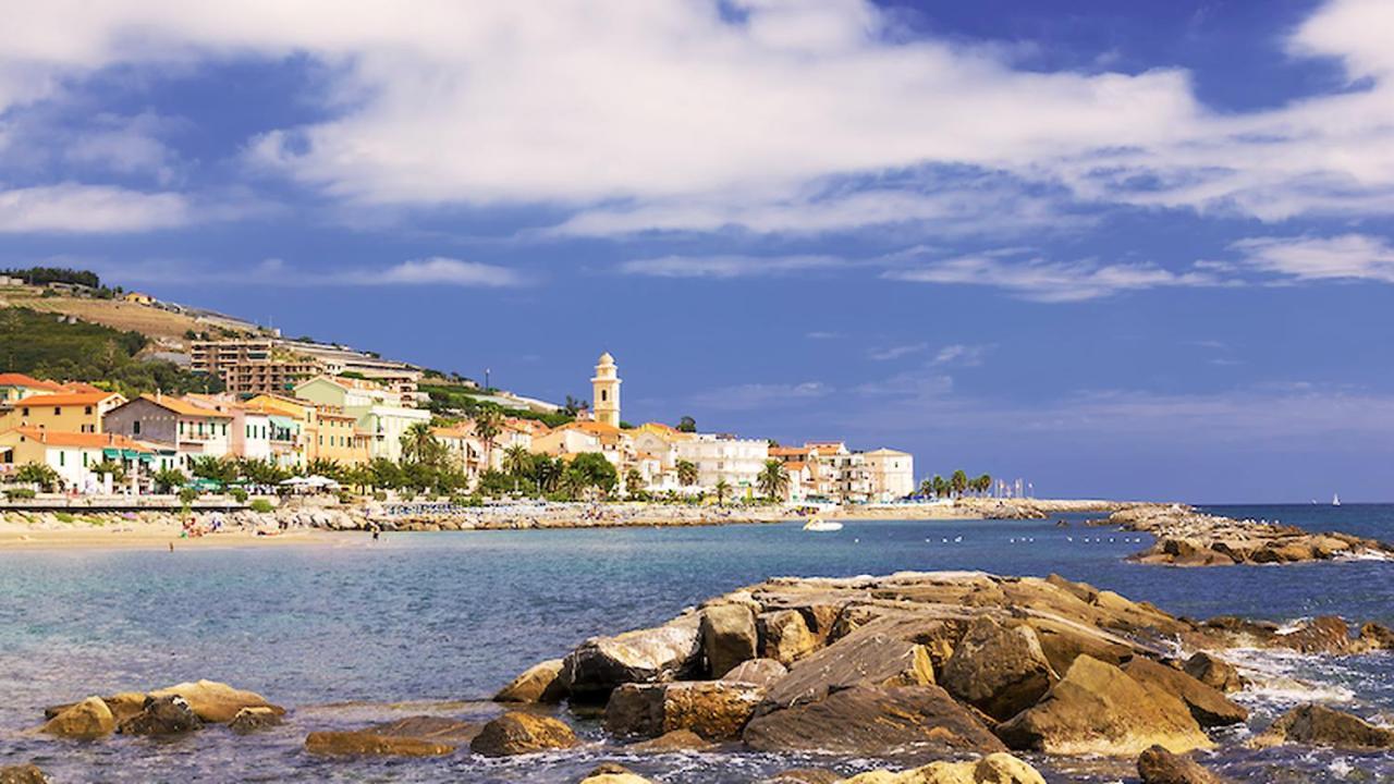 דירות ריווה ליגורה Posto Auto Gratuito Relax A 30 Metri Dal Mare מראה חיצוני תמונה